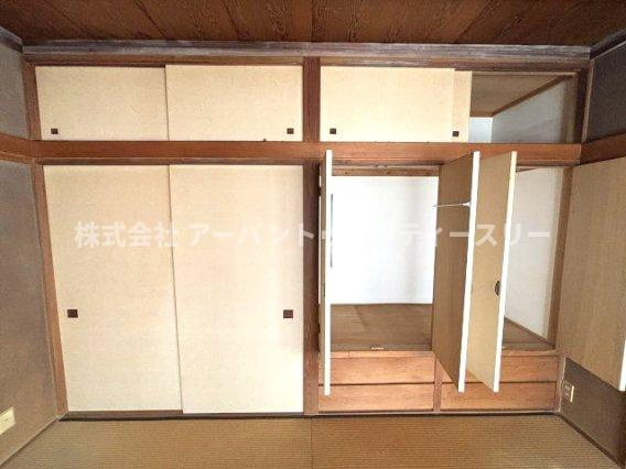 青梅市柚木町1丁目貸家の収納