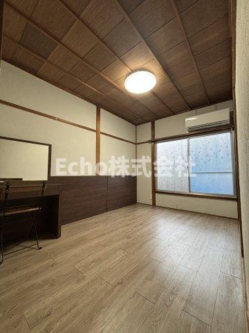 東大阪市川田中古テラスハウスの居間・リビング