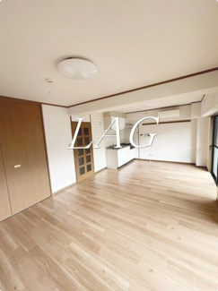 【居間・リビング】 | リンデンハイム赤塚 | 洋室のお部屋です。