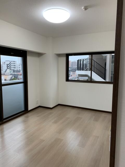 総建メゾン三幸の内装