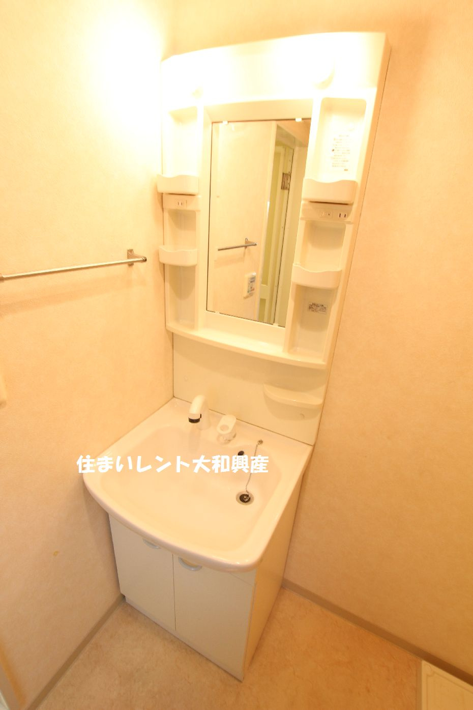メルベーユ町田の独立洗面台