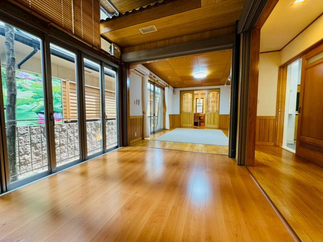 嵐山宮ノ前町の居間・リビング