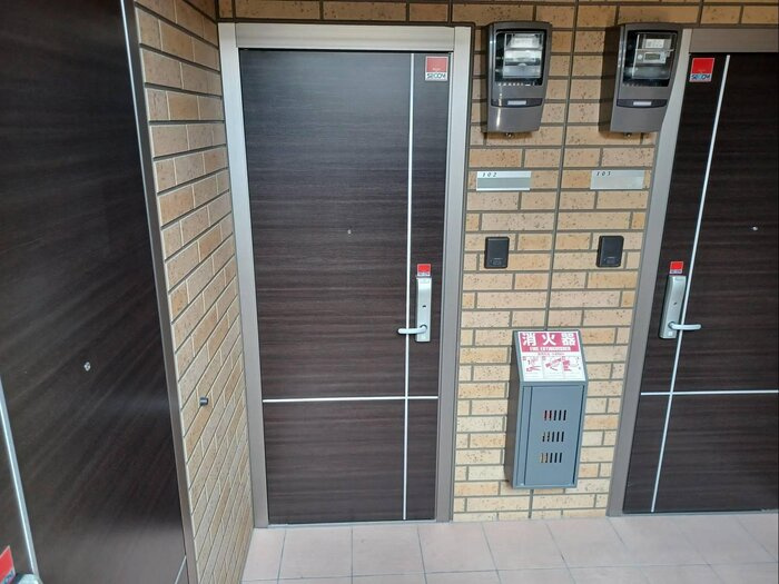 プラージュ武庫川　A棟のエントランス