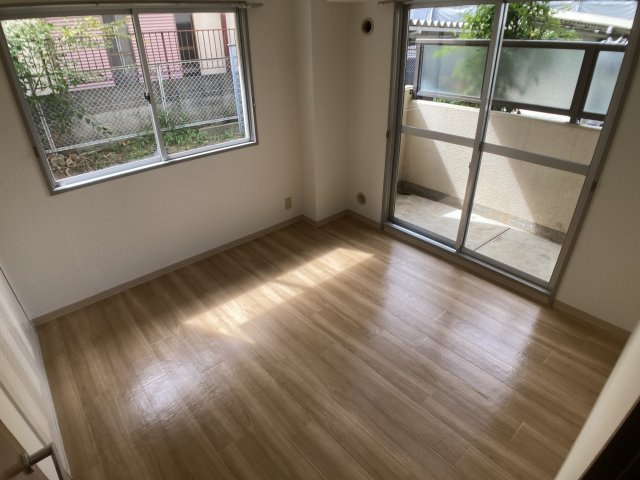 ロイヤル神戸山の街の収納|各部屋に収納スペースを完備