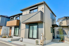 【南西向き】厚木市妻田東1丁目　新築未入居戸建の画像