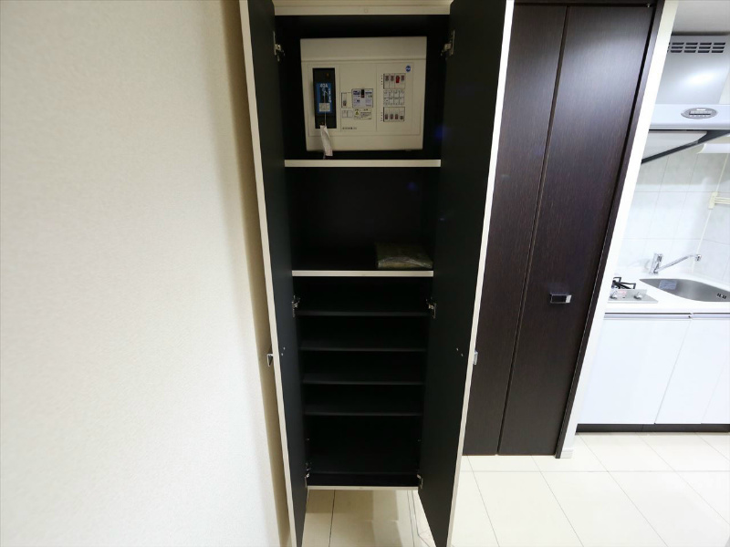 名古屋市中区栄４丁目の賃貸マンションの玄関