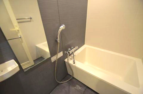 名古屋市中区栄４丁目の賃貸マンションの浴室