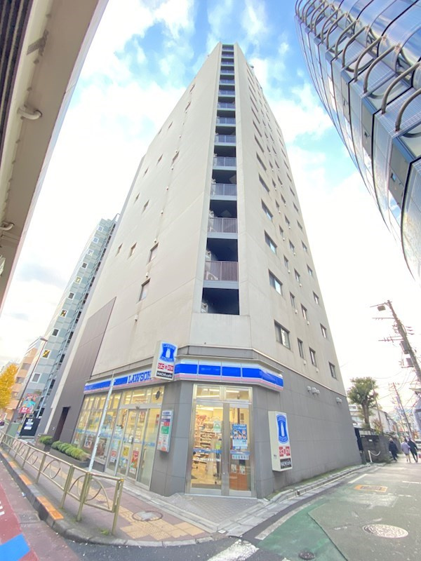 ステラメゾン三軒茶屋の外観