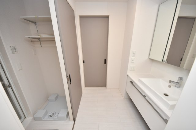 D-ROOM原町の玄関