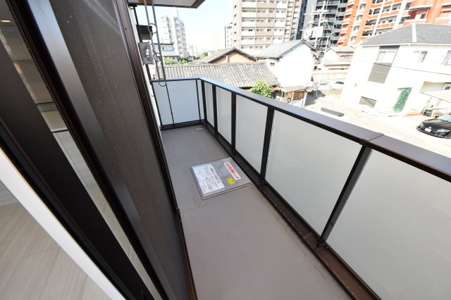 D-ROOM原町のバルコニー