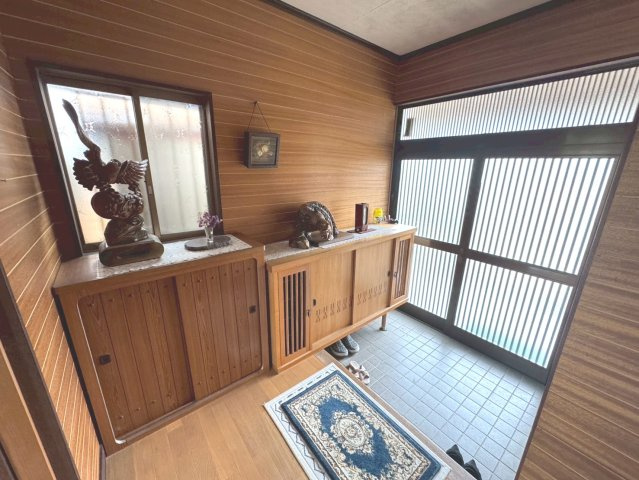 中古戸建　不破郡垂井町府中　昭和55年築の玄関
