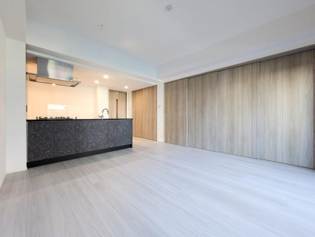S-RESIDENCE大手門awesomeの居間・リビング
