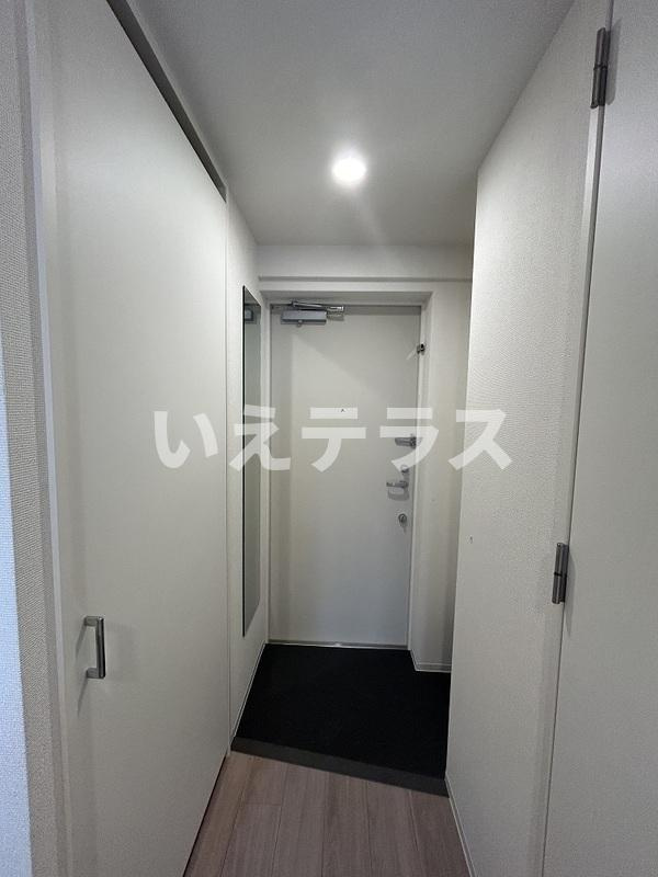 セレニテ神戸プリエの玄関