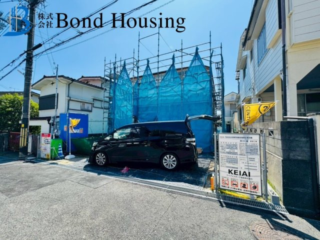 小学校まで徒歩8分　塩屋台2丁目1期　新築限定1棟の前面道路含む現地写真