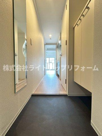 セレニテ兵庫エクラの玄関