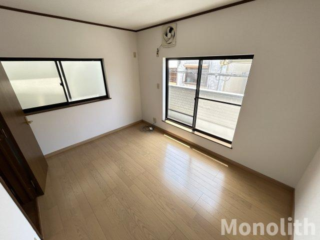 和泉市肥子町２丁目住宅の洋室