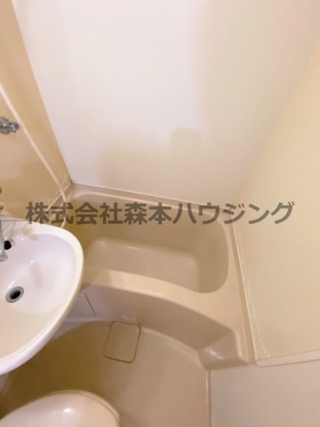 【浴室】 | 　香里ロイヤルプラザ | 日々の暮らしに欠かせないお風呂です