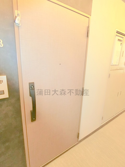 ブルーノコート蒲田の玄関