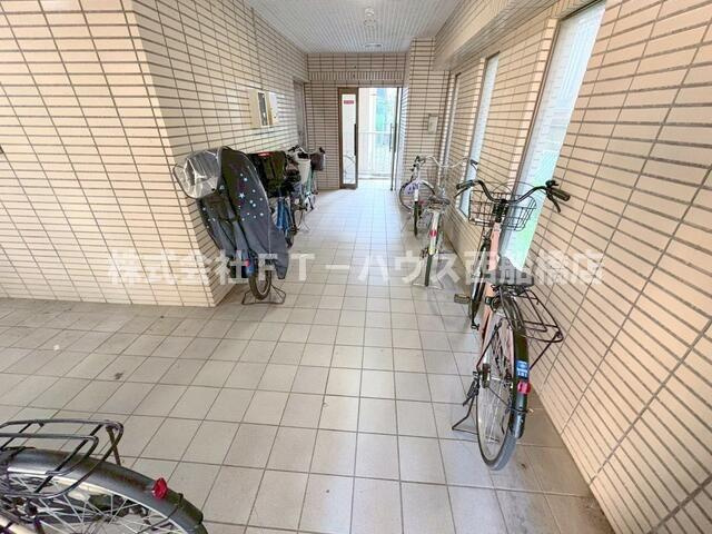 行徳第２マンションの駐車場