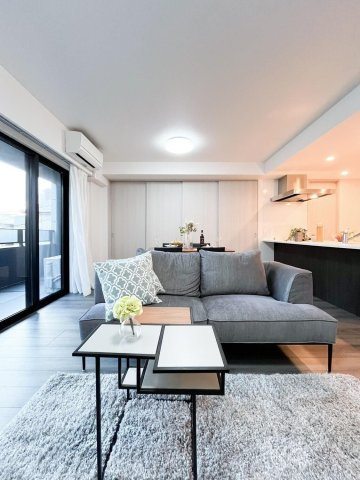 S-RESIDENCE百道aureateの居間・リビング