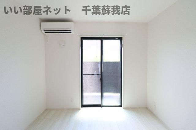 ナリトモ赤井Ａの洋室|明るい洋室です