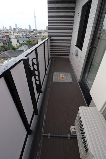 ジェノヴィア鐘ヶ淵のバルコニー