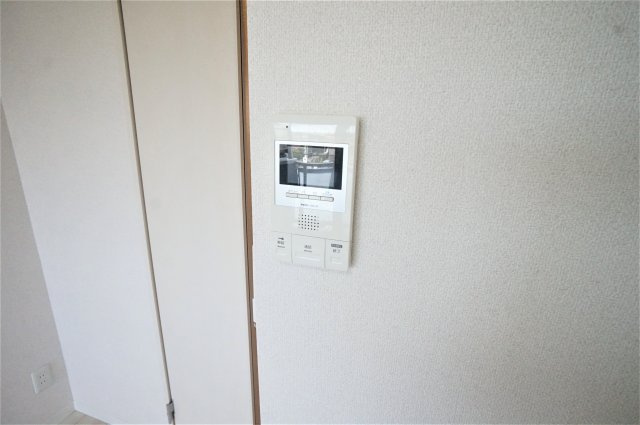 アイリスのセキュリティ|急な来客でもＴＶモニターホンで安心ですね