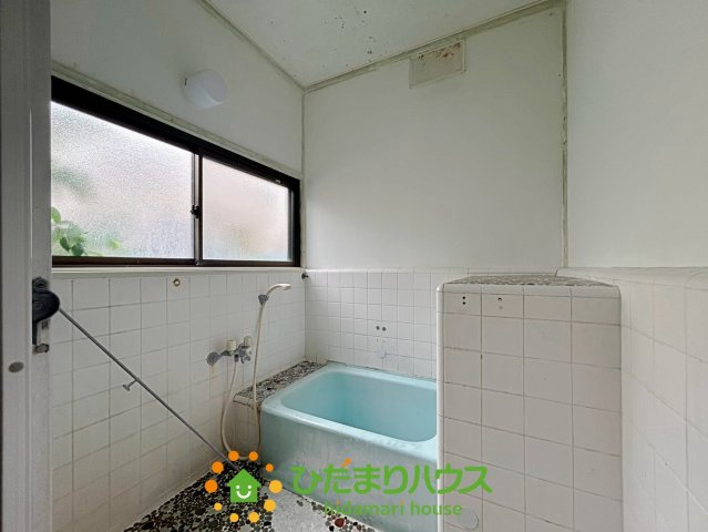 久喜市伊坂南1丁目　中古一戸建ての浴室