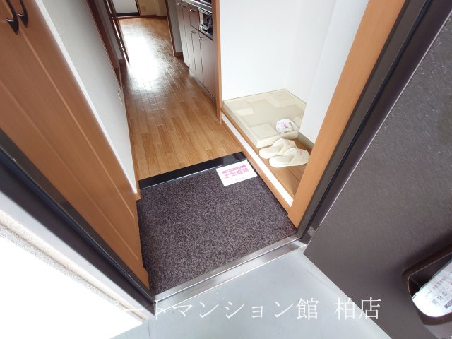 ピアリープレイスの玄関