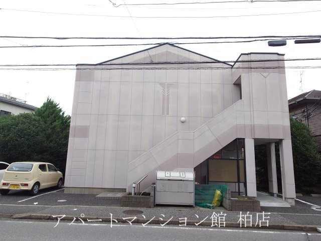 ピアリープレイスの外観