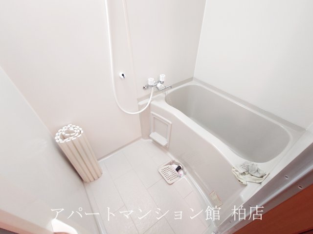 ピアリープレイスの浴室