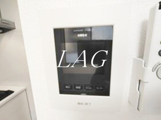 【セキュリティ】 | メゾンドオーブ | モニター付きインターホンです。