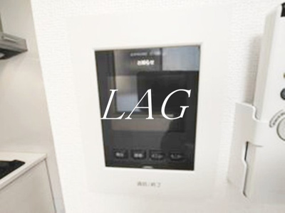 【セキュリティ】 | メゾンドオーブ | モニター付きインターホンです。