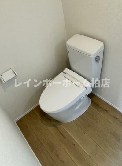 特典：仲介手数料が無料です!!のトイレ