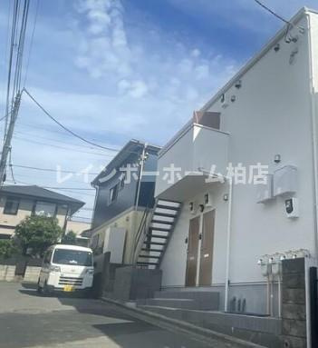 特典：仲介手数料が無料です!!のエントランス