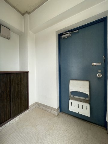 中古マンション　ライオンズマンション開成A棟　開成小学校・第一中学校の玄関