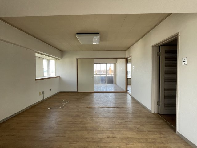 中古マンション　ライオンズマンション開成A棟　開成小学校・第一中学校の居間・リビング