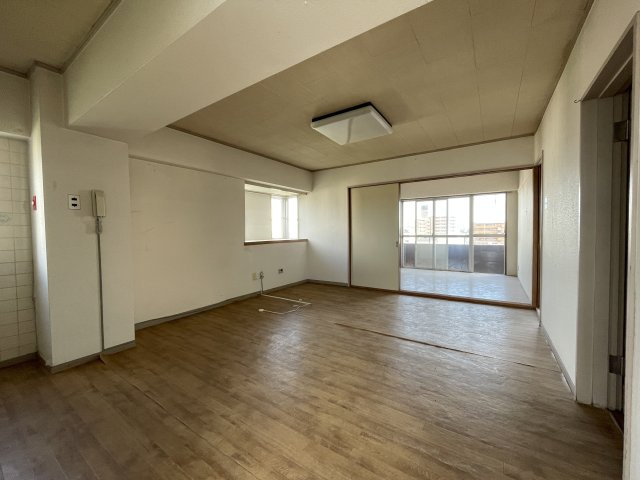 中古マンション　ライオンズマンション開成A棟　開成小学校・第一中学校の居間・リビング