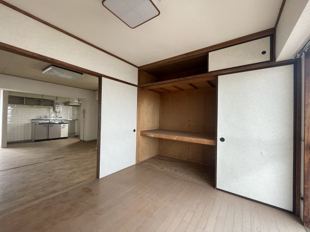 中古マンション　ライオンズマンション開成A棟　開成小学校・第一中学校の収納