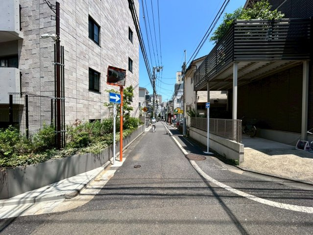 品川区大崎　中古戸建の前面道路含む現地写真|2026.07.20撮影