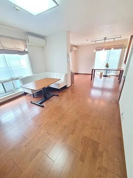 品川区大崎　中古戸建の居間・リビング