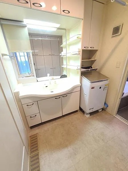 品川区大崎　中古戸建の独立洗面台