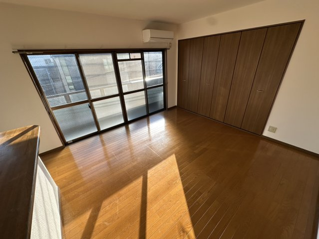 シャンテ本山の居間・リビング