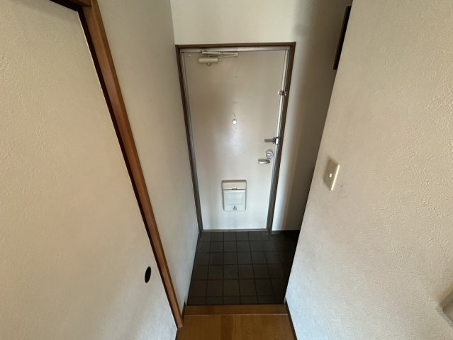 シャンテ本山の玄関
