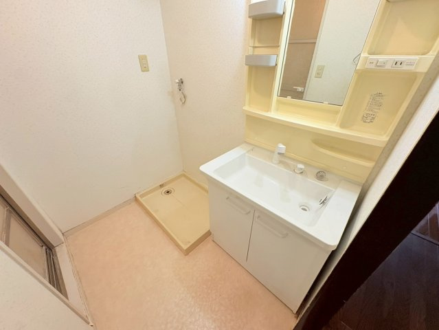 ハチブセ六甲の洗面所