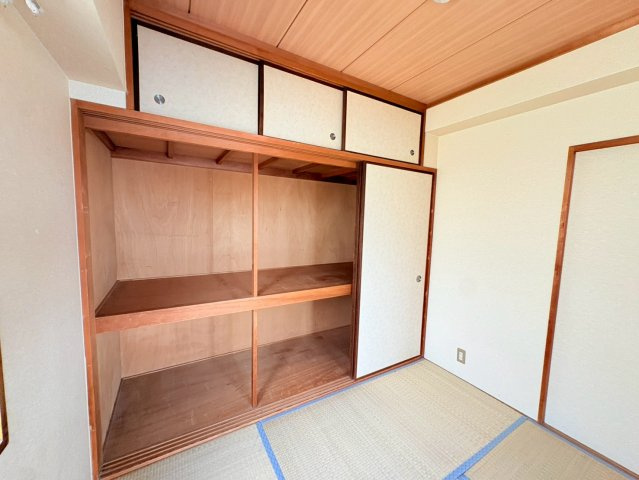 ハチブセ六甲の収納