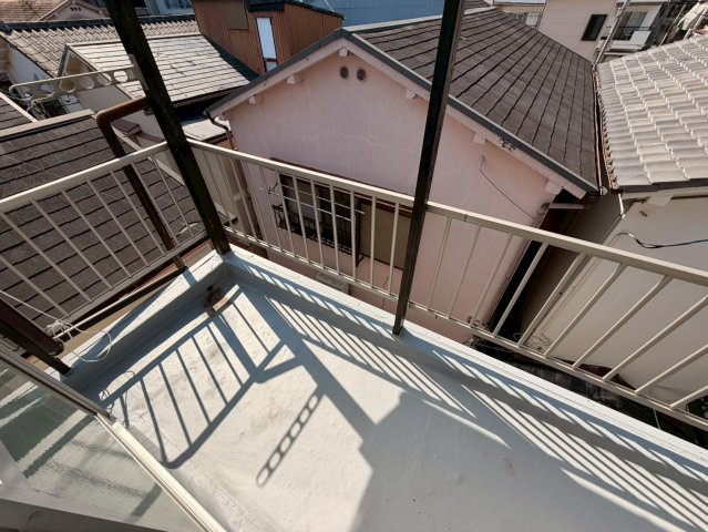 原田通連棟貸家のバルコニー