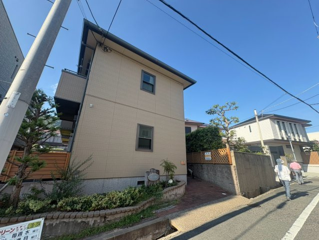 フルール岡本