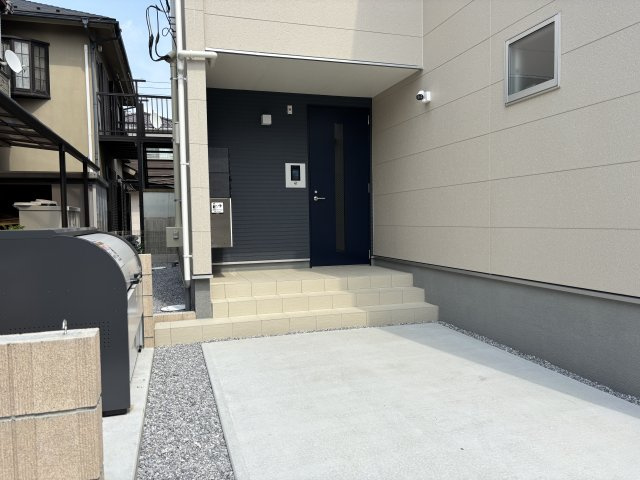 リーブルファイン大宮天沼町のエントランス