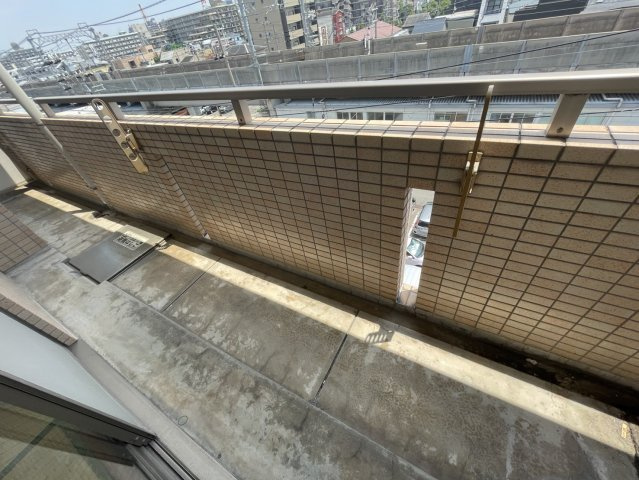 インテリアハシモトビルのバルコニー